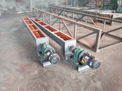 山東定制螺旋輸送機廠家_螺旋輸送機參數